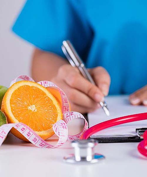 Especialista en nutrición de Hogar Santa Elena